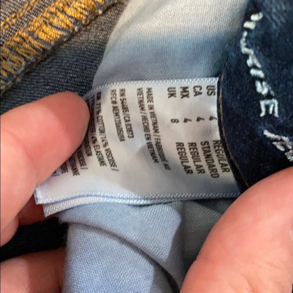 AE Jeans - Picture 2 of 3